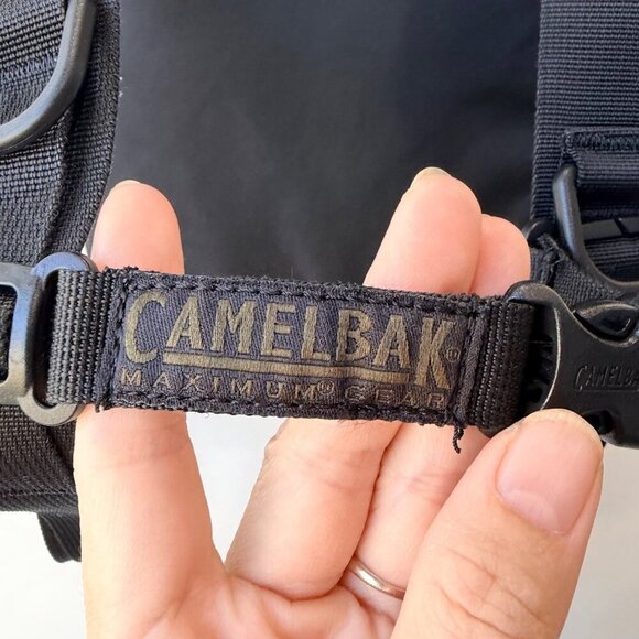 CamelBak Hydration Pack – Black Backpack with Bladder - Picture 3 of 4
